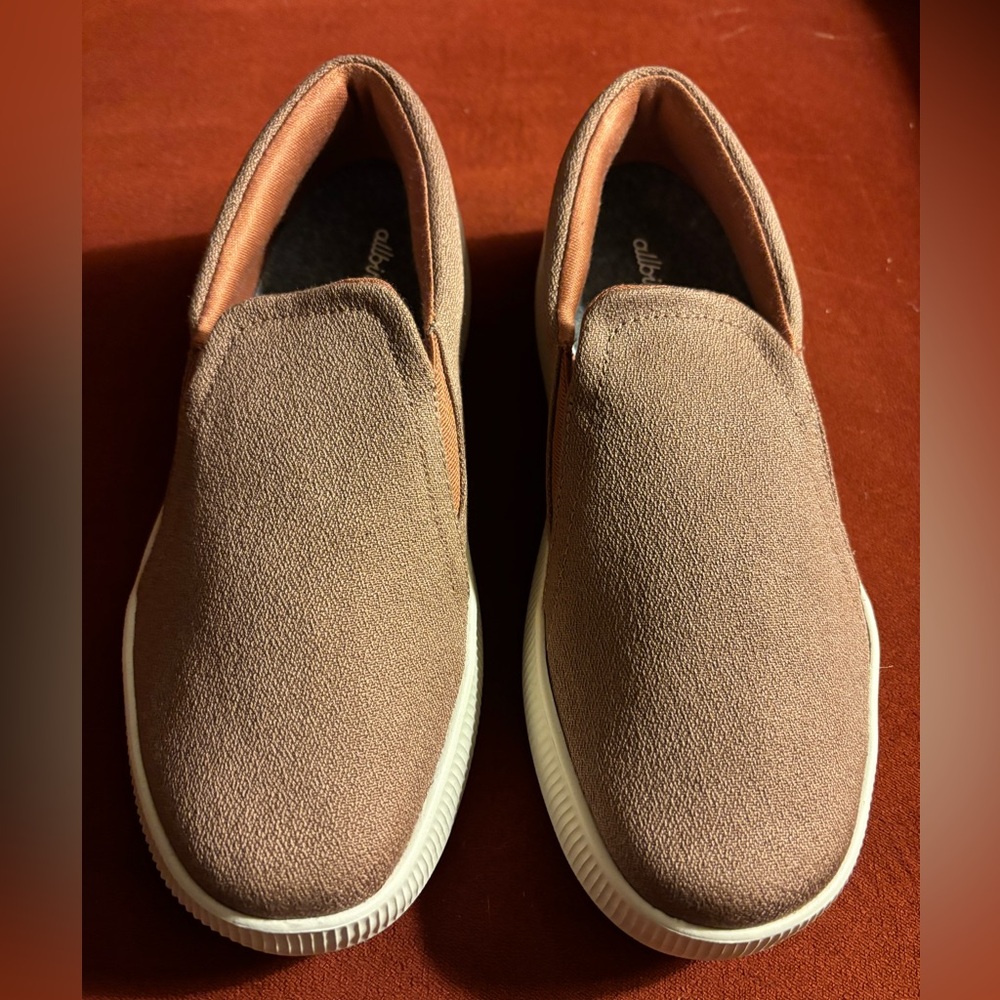 Allbirds Lounger Lift women’s slip on loafers in taupe blush with white sole